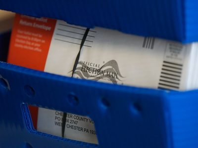 Funcionarios de Pensilvania evalúan impugnaciones a 4 mil 300 solicitudes para votar por correo