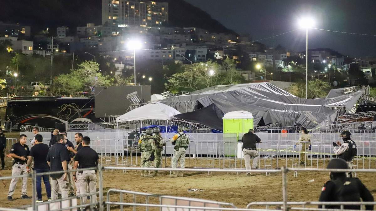Resguardo en la zona donde colapsó escenario y estructura