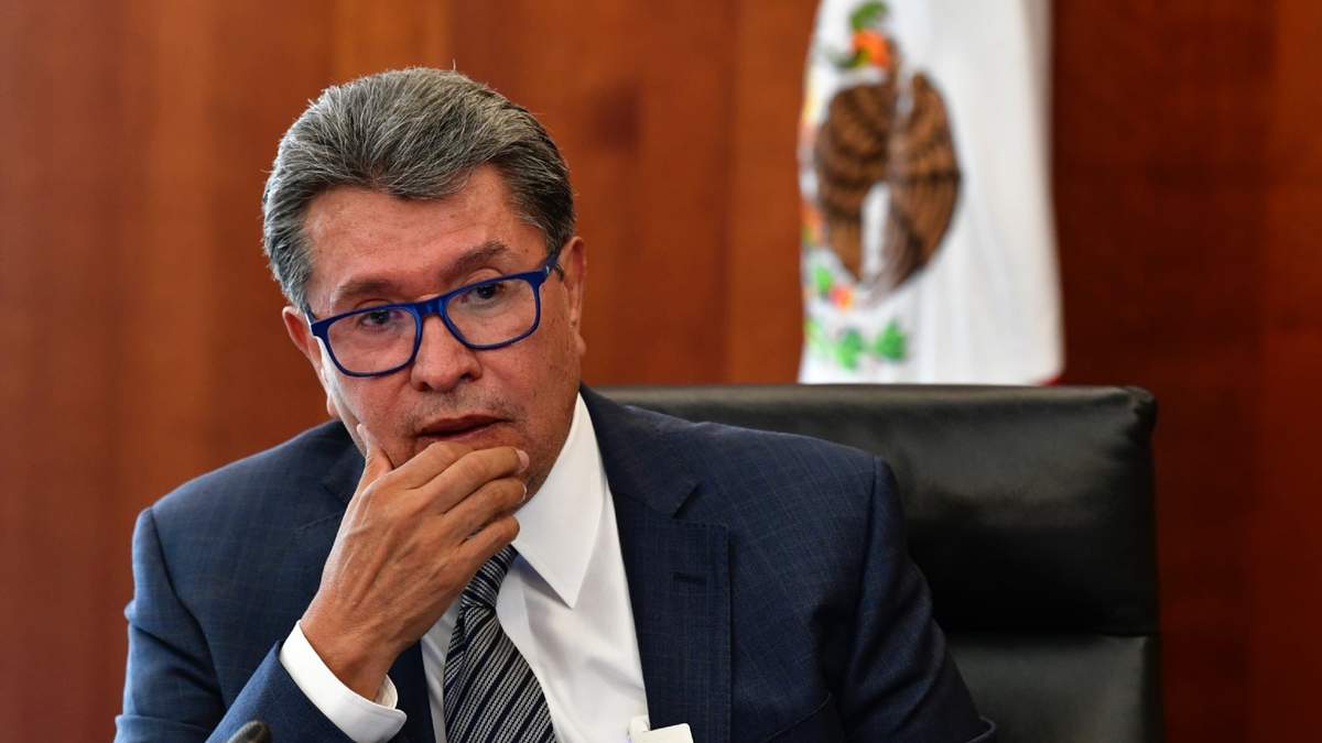 El senador Ricardo Monreal