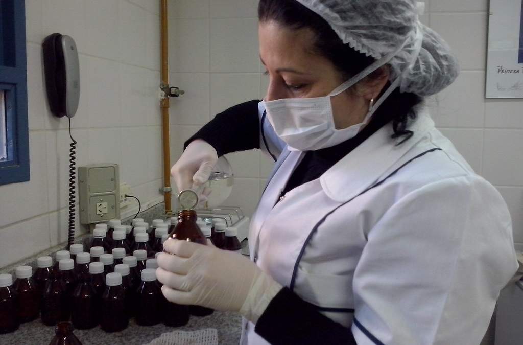 Producción de alcohol en gel. Fuente: (Google)