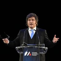 La imagen de Javier Milei sigue cayendo y ahora un miembro de LLA lo superó en el apoyo popular