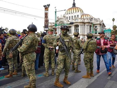 Sheinbaum avala operativo para desalojar a comerciantes en Bellas Artes