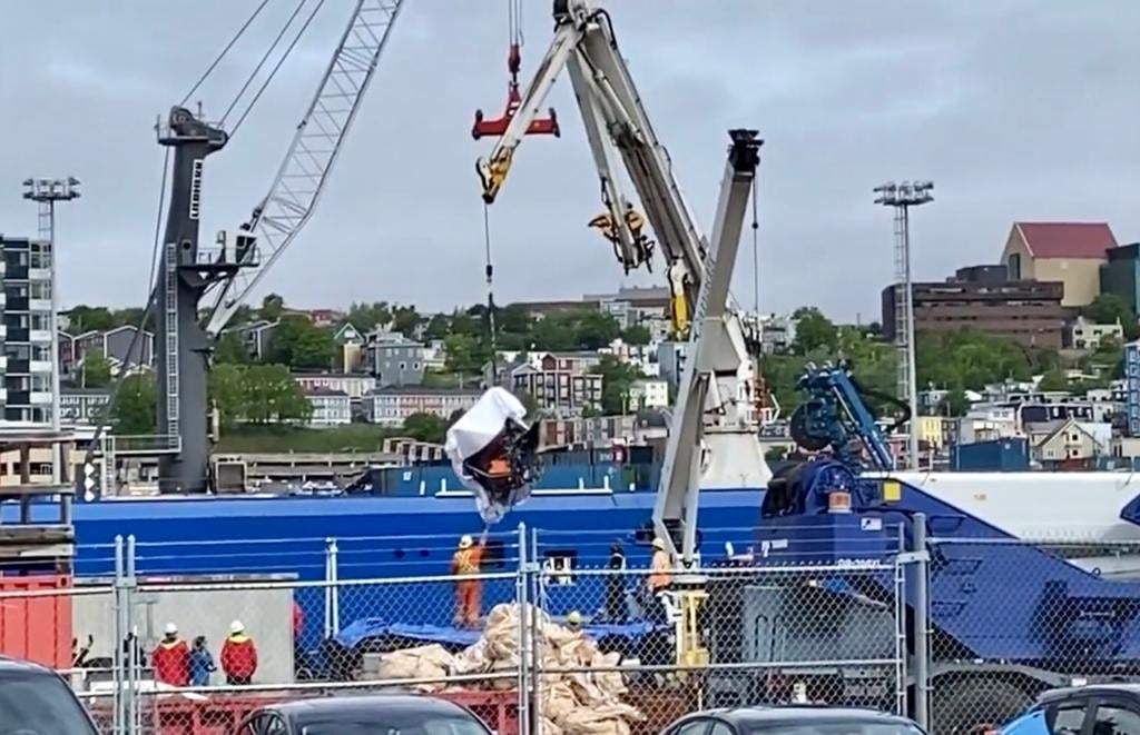 Llegan a Canadá los restos del sumergible Titán