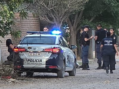 Centenario: maniataron y tiraron alcohol en los ojos a un sereno para robarle