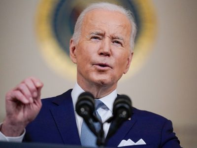Biden reta a legisladores a enfrentar el cabildeo en favor de las armas