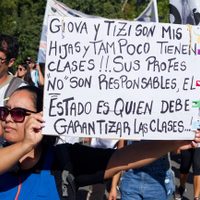 El Gobierno provincial confirmó el descuento a docentes que se sumen al paro