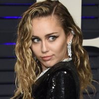 ¡Con sus fans! Miley Cyrus celebró el aniversario de uno de sus más grandes éxitos