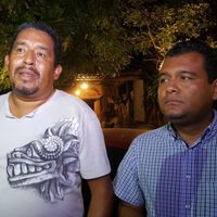 Guardias comunitarios ligados al narco retienen a dos periodistas en Guerrero