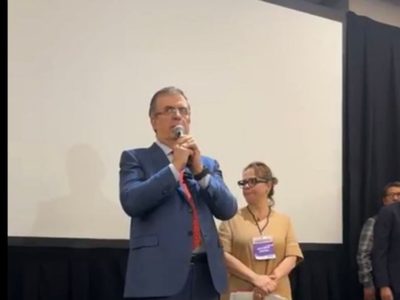 "Me están orillando a elegir entre Morena o defender lo que creo": Ebrard tras retirarse de encuesta