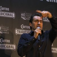 Demián Bichir pide a AMLO justicia para el activista asesinado Simón Pedro Pérez López