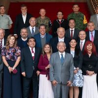 La guerra contra el narco se ordenó por un civil: Gobernadores de Morena justifican reforma militar