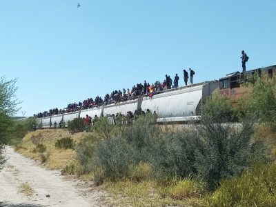 Ferromex suspende movimiento de 60 trenes de carga por crisis migrante