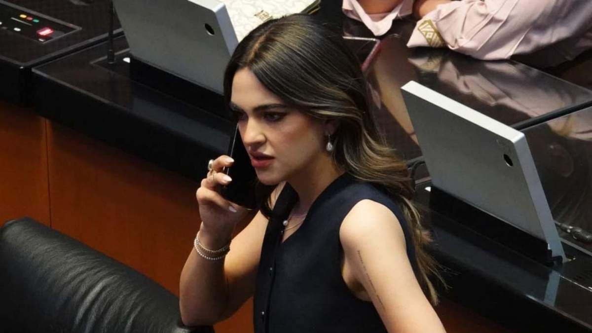 La senadora Andrea Chávez durante la sesión ordinaria
