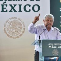 AMLO acepta renuncia de González Blanco; intolerables actos de prepotencia e influyentismo, dice