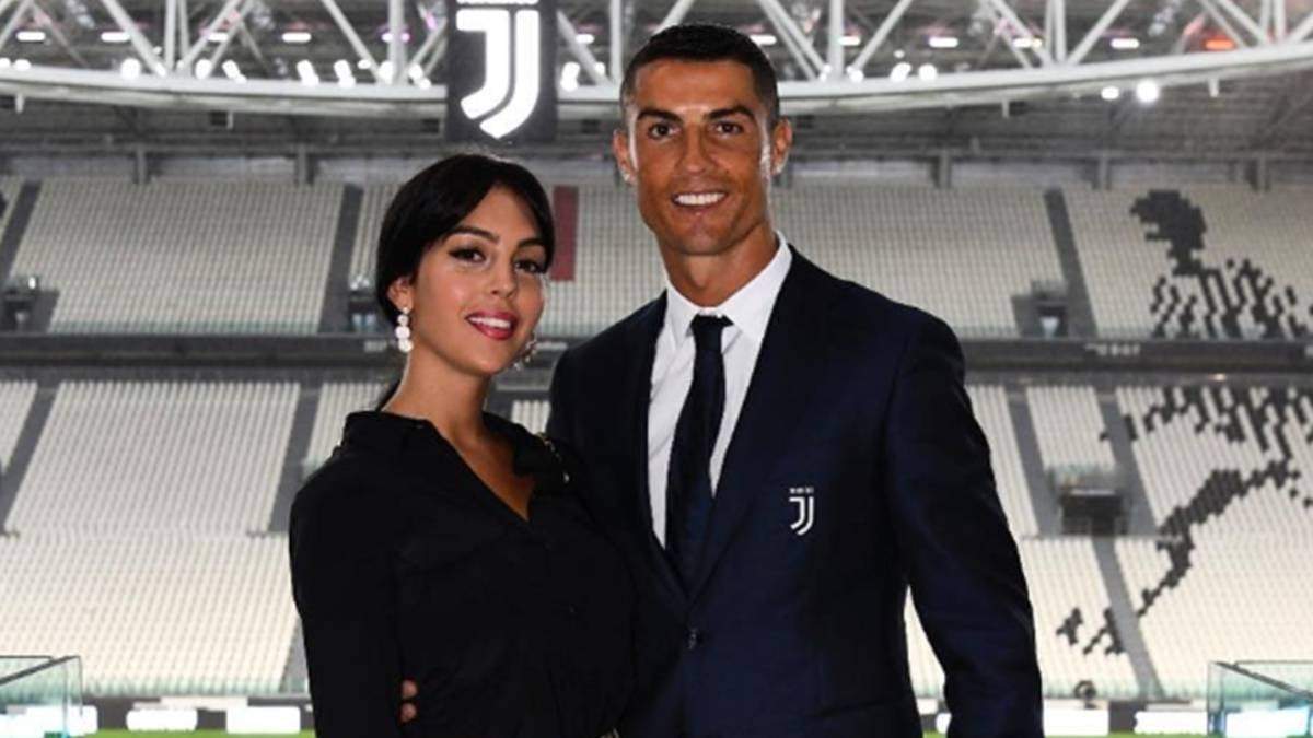 Cristiano Ronaldo y Georgina Rodríguez. Fuente: (Twitter).