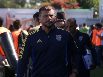 Mueve sus piezas: la sorpresa que incluiría Mariano Herrón como DT interino de Boca