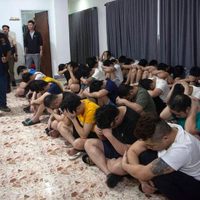 Arrestan a 88 chinos en Indonesia por estafas románticas a través de internet