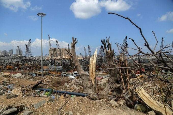 Daños causados por las explosiones en el puerto de Beirut