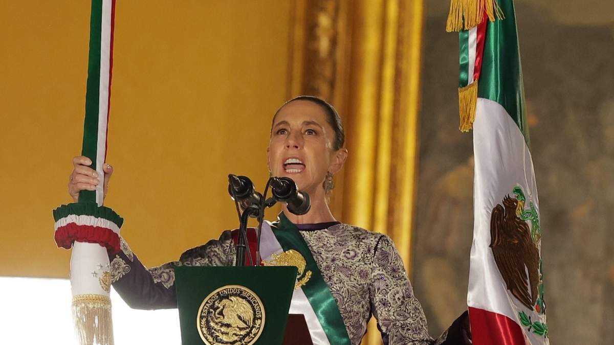 La presidenta Claudia Sheinbaum en su primer Grito de Independencia