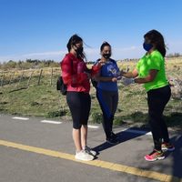 En lugares estratégicos de Zapala realizan campaña de prevención contra el coronavirus