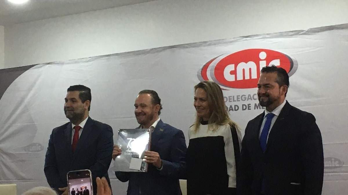 Santiago Taboada en la reunión de la CMIC