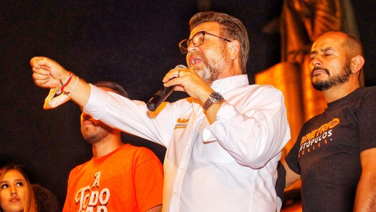 Ricardo Bours era abanderado de MC a Sonora
