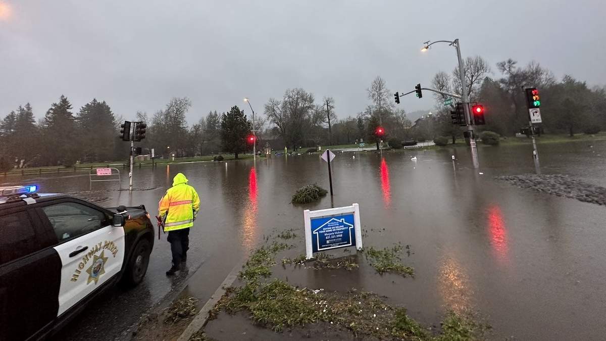 Inundación en Mount Hermon, Santa Cruz, California