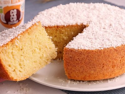 Sin harina y sin azúcar: hacé esta tortita de coco con solo 5 ingredientes para comenzar bien el día
