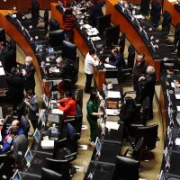 Senado declara válida la reforma a los artículos 108 y 111 para juzgar al presidente
