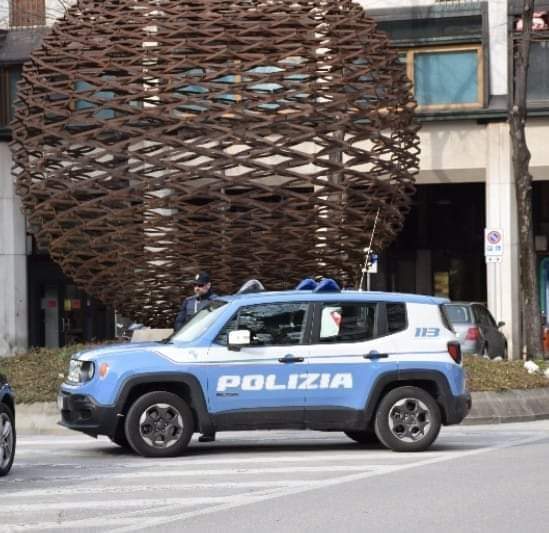 Policía italiana