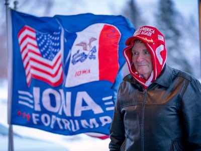 Trump gana los caucus de Iowa en un triunfo crucial al inicio de la campaña presidencial republicana