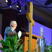 Críticos de AMLO se lavan las manos de su corresponsabilidad, dice consejero del Papa