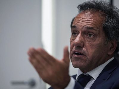 Scioli se instalará en Brasil a partir de marzo