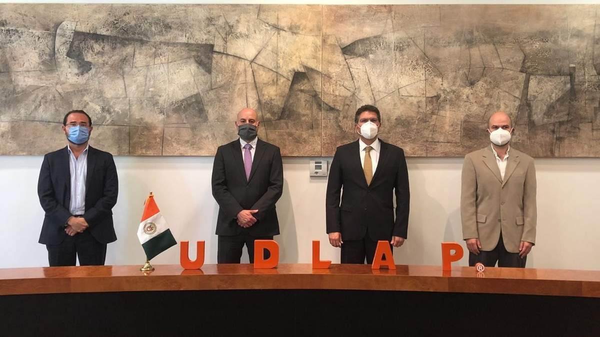 Armando Ríos Piter confirmó su cargo como rector de la UDLAP