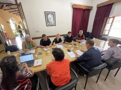 Para Figueroa es histórico el llamado a gremios estatales a las negociaciones paritarias 2025
