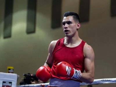 El boxeador mexicano Rogelio Romero avanzó a cuartos de final y va por la medalla