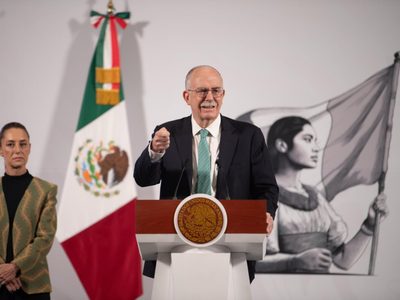 “No nos pueden sustituir”: Berdegué afirma que seis de cada 10 tomates que comen en EU son mexicanos