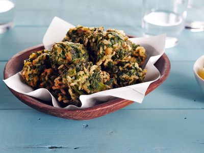 El secreto mejor guardado para que los buñuelos de acelga salgan crujientes y deliciosos