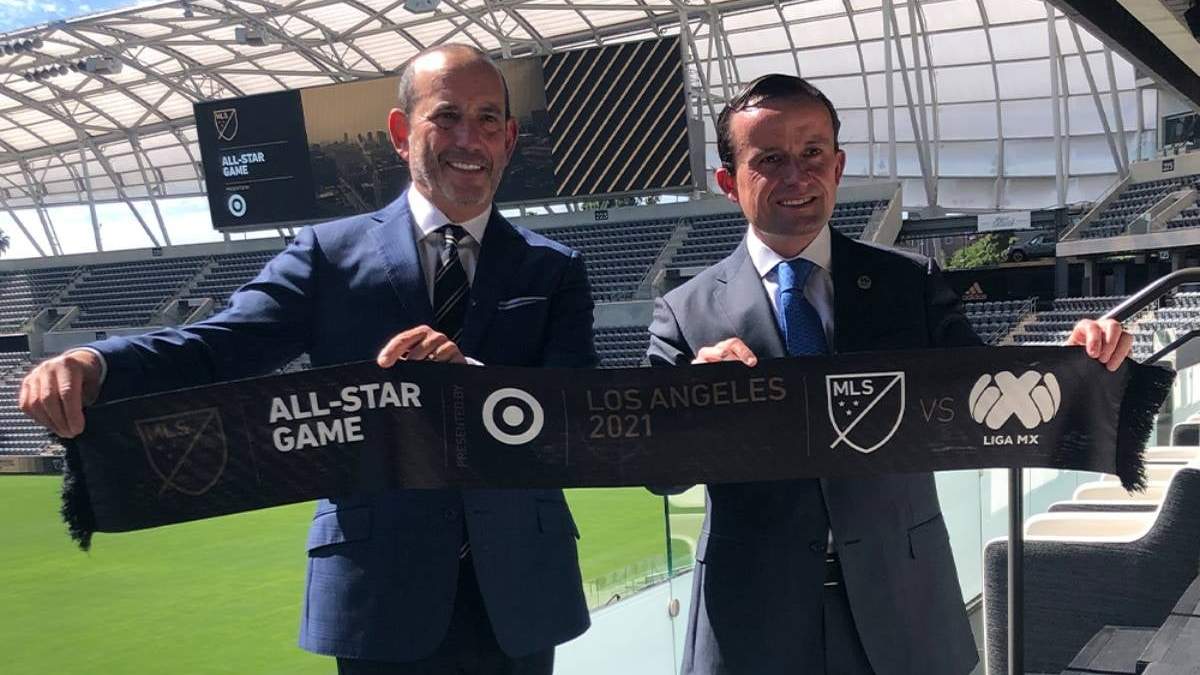 Don Garber y Mikel Arriola en la presentaciòn
