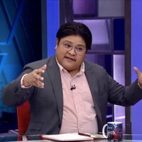 AMLO se ha convertido en el gran locutor de un público fiel: Gibrán Ramírez