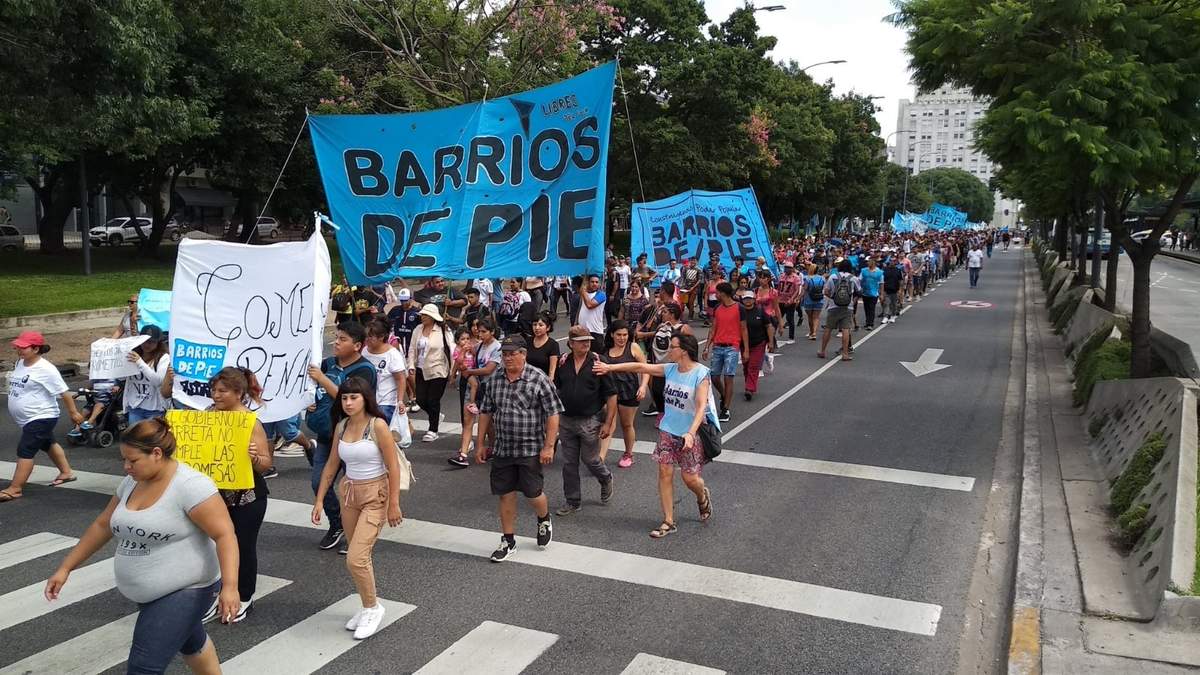 Movilización de Barrios de Pie. Fuente: (Twitter).