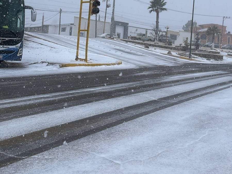 Las temperaturas gélidas podrían congelar la carpeta asfáltica.