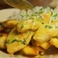 Pollo a la crema: basta de pechugas secas, prepará esta receta exprés y deliciosa para un almuerzo