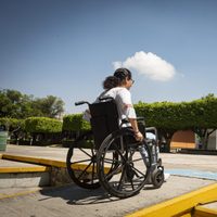 Las personas con discapacidad necesitan apoyo para la vida independiente