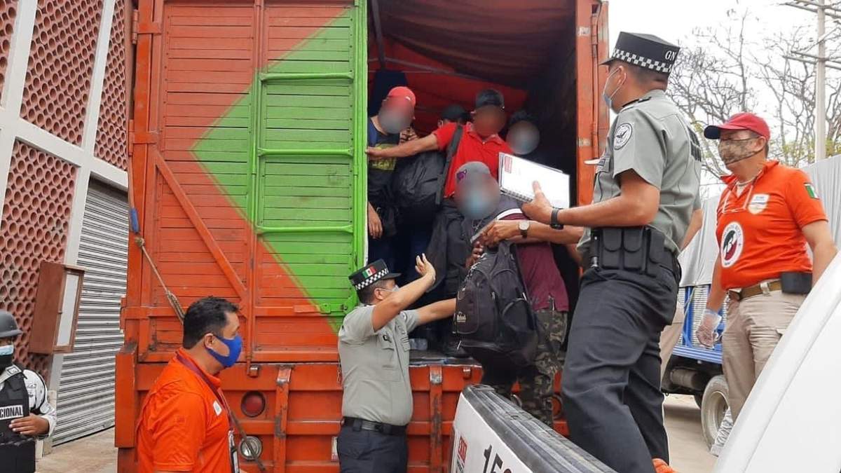 Migrantes detenidos en México