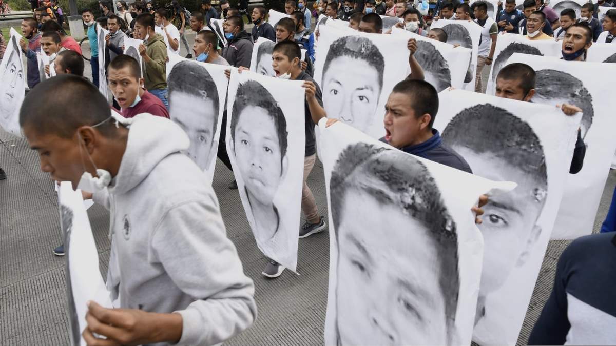 Una de las marchas por los 43 en la cdmx