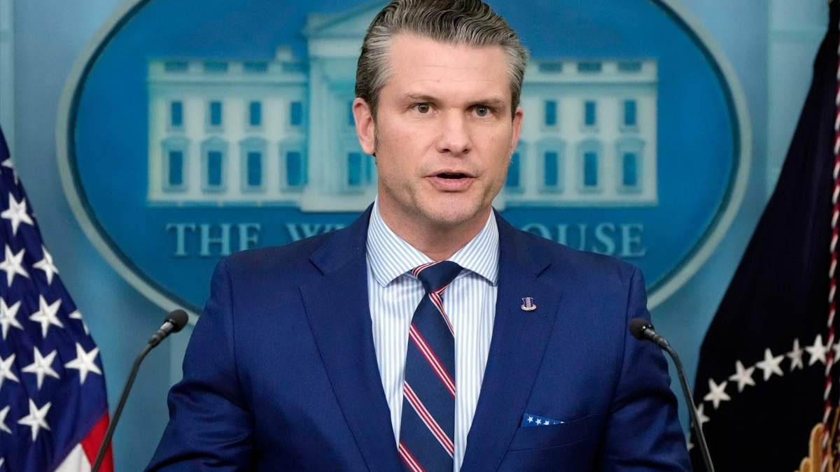El secretario de Defensa de Estados Unidos, Pete Hegset,h en la Casa Blanca