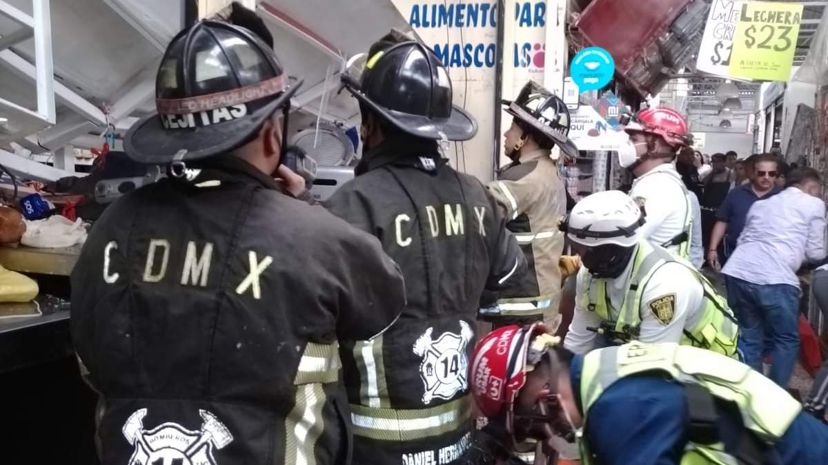 Bomberos acudieron al mercado Martínez de la Torre