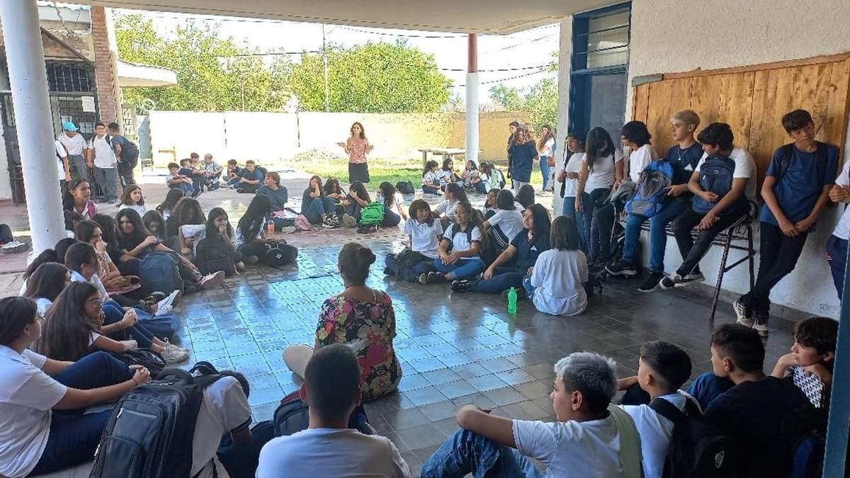 La DGE lanzó un dispositivo de prevención y lo padres deberán firmar un acta de corresponsabilidad
