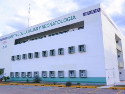 Bebé recién nacido muere luego de que un hospital público de Puebla le negó atención